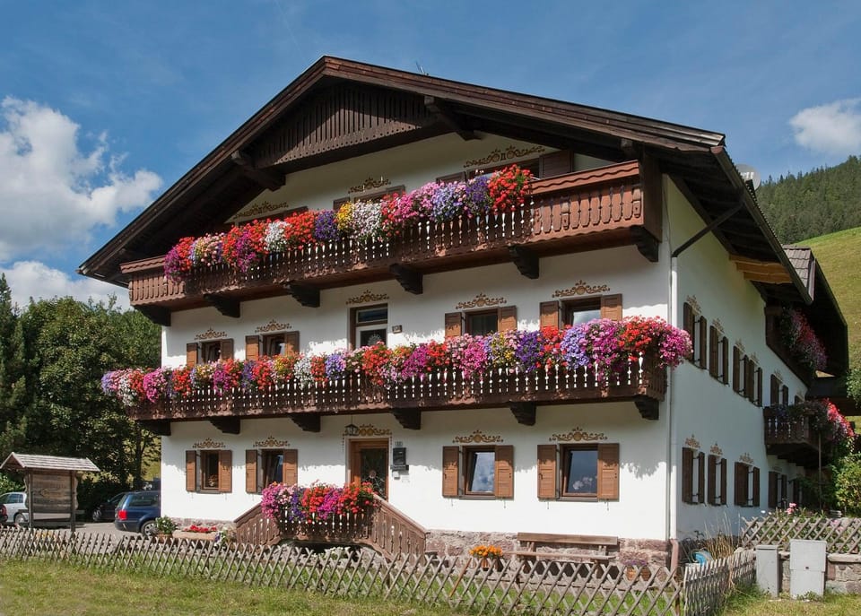 Landhaus Summerer Bed and Breakfast in Sexten