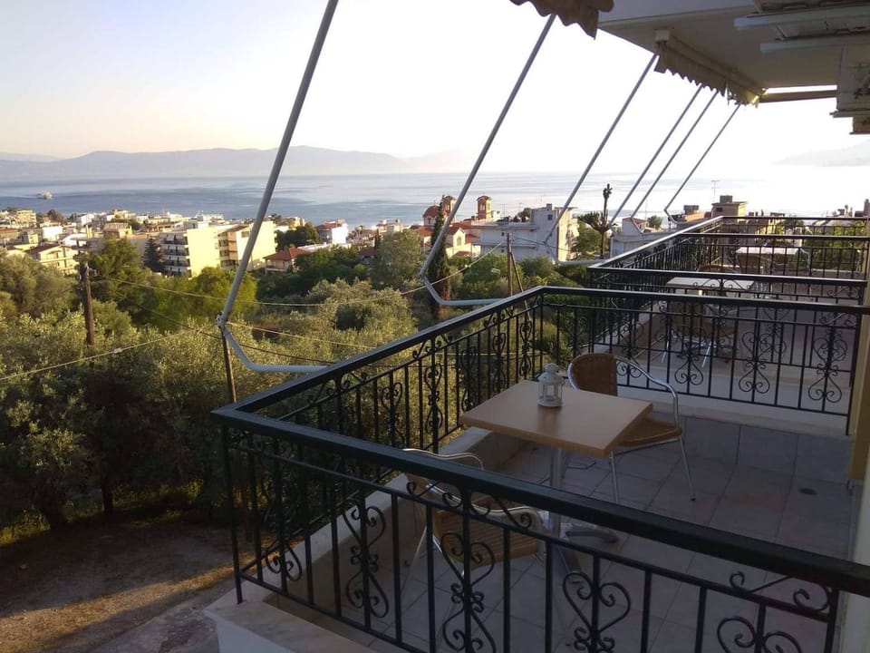 City view, Garden view, Mountain view, Sea view, Quiet street view