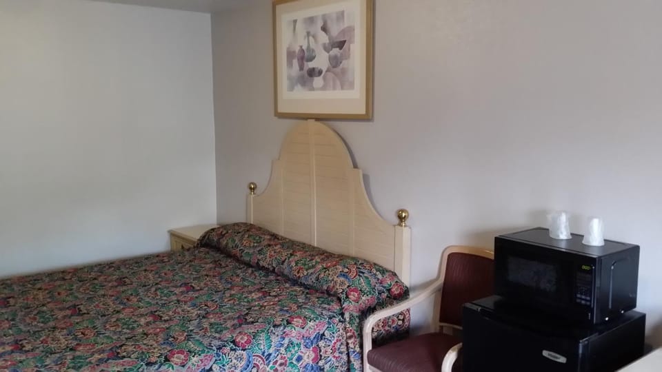 Redwood Inn Willits Motel in Willits