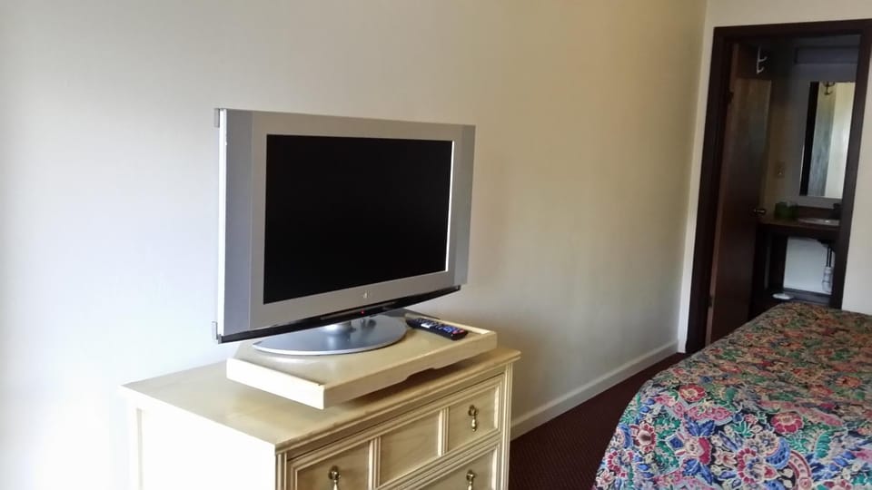 Redwood Inn Willits Motel in Willits