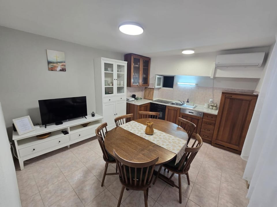 Dining area, kitchen, kitchen