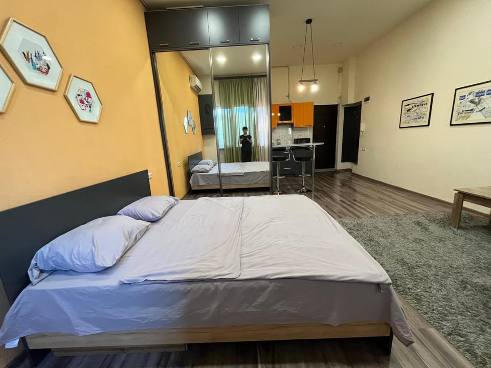 Bed, Photo of the whole room