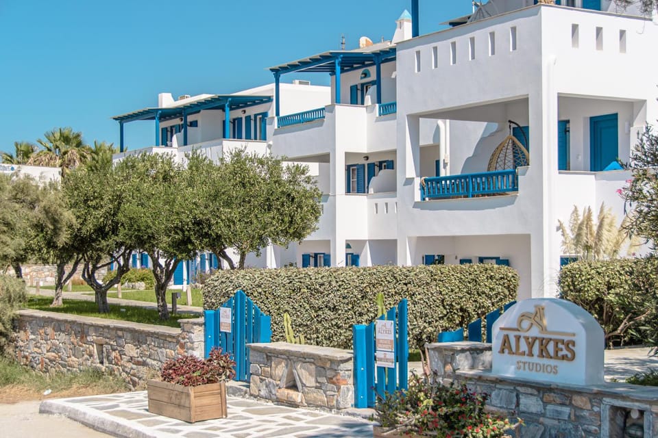 Alykes Studios & Suites Apartment in Agios Prokopios