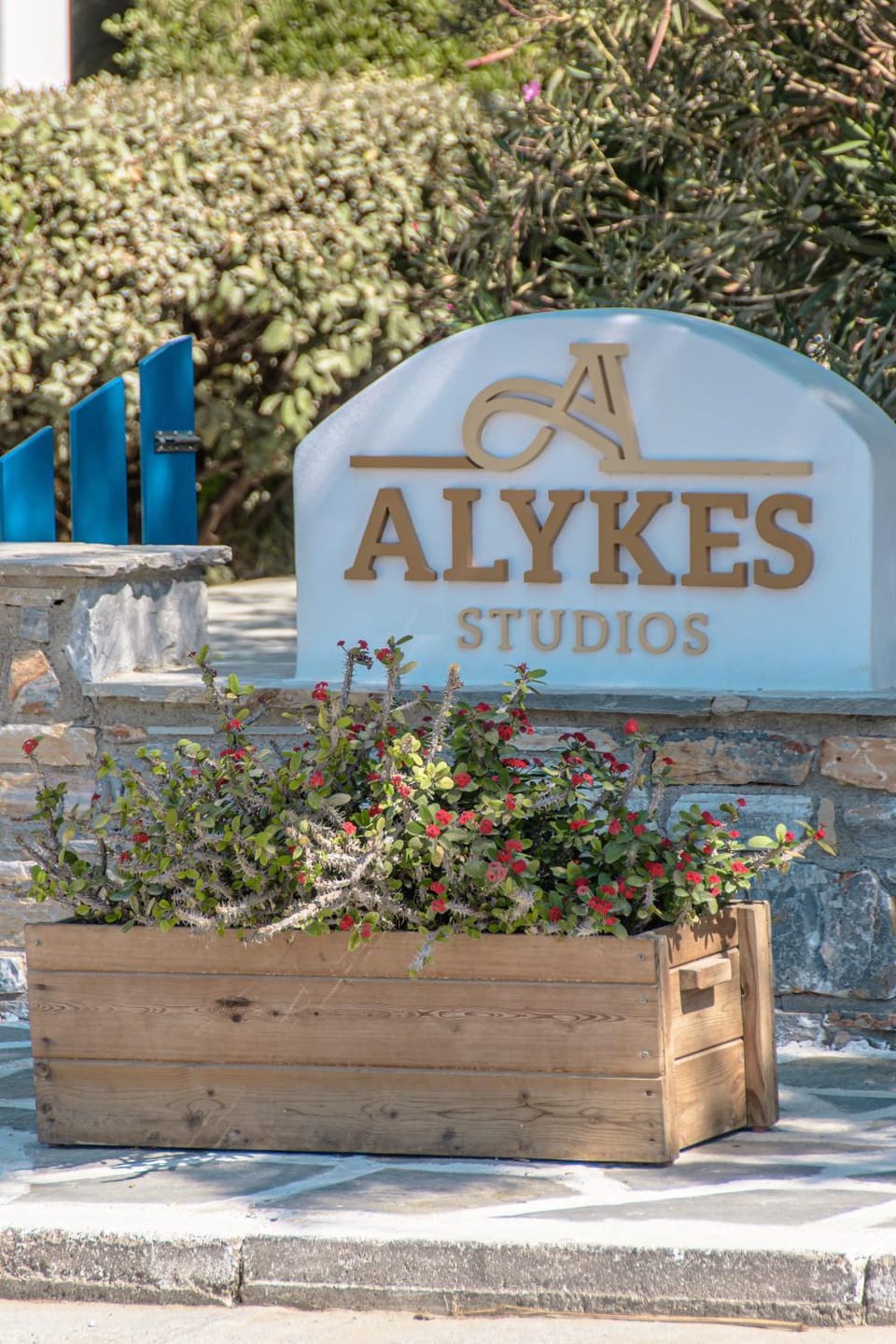 Alykes Studios & Suites Apartment in Agios Prokopios