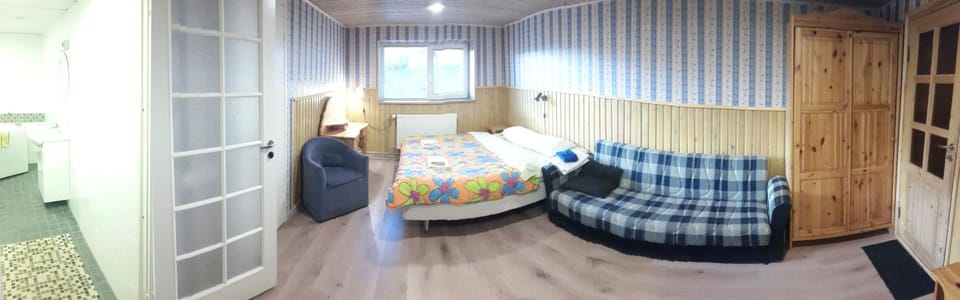 Photo of the whole room