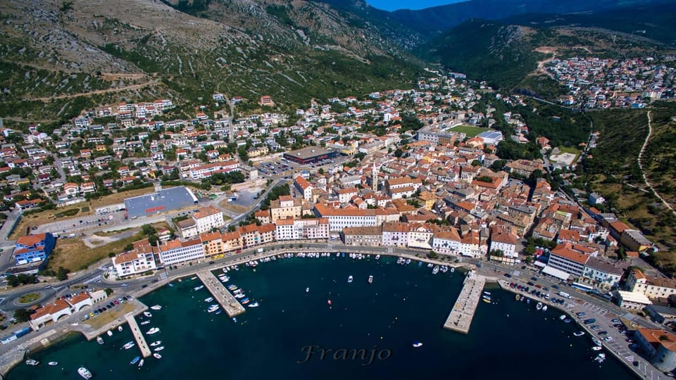 Apartments Laura Apartment in Lika-Senj County