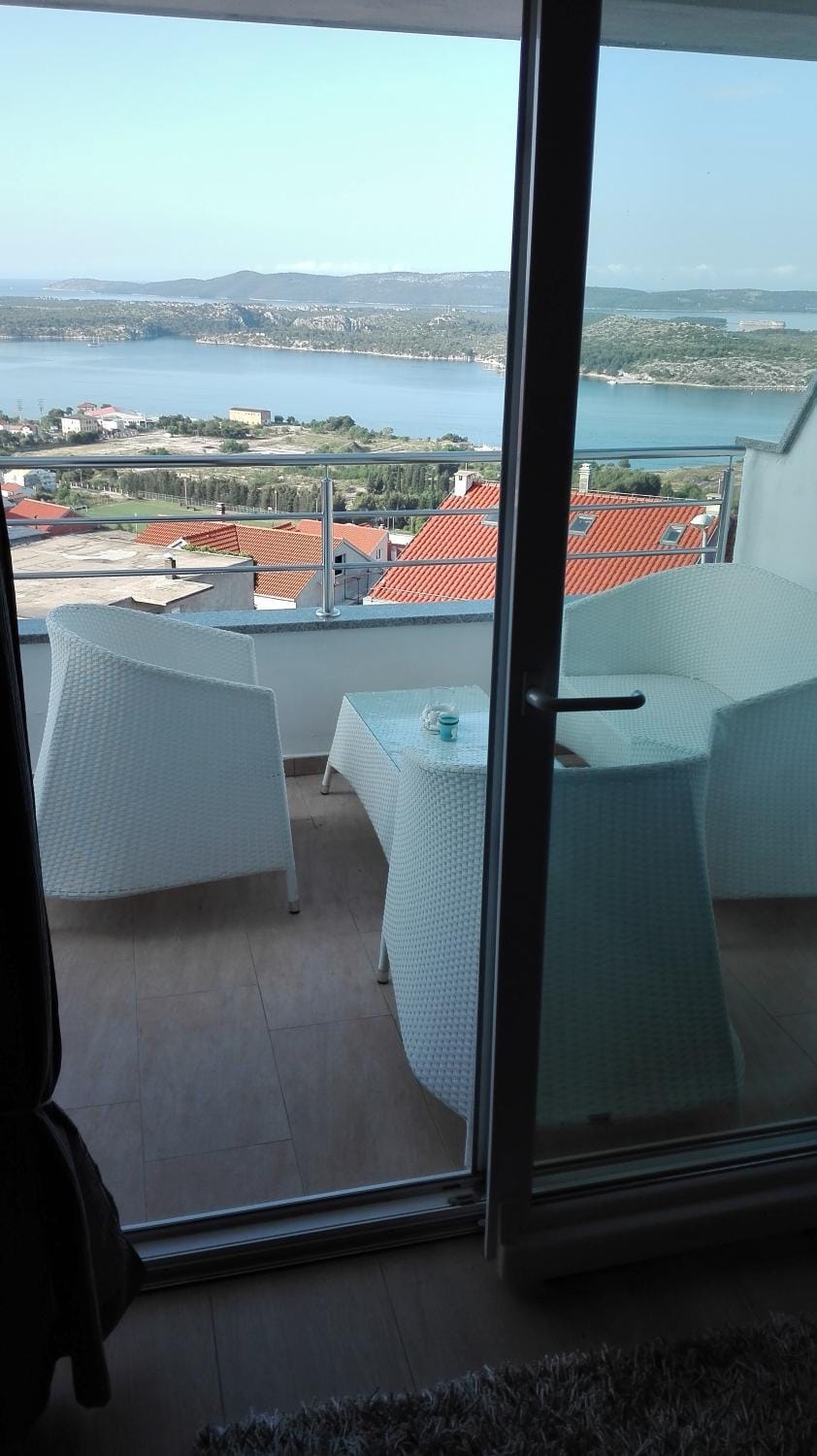 Balcony/Terrace, City view, Sea view