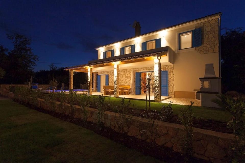 Villa Milohnici Florian Villa in Primorje-Gorski Kotar County
