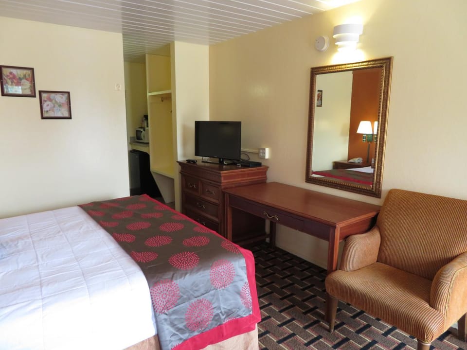 Royal Crest Motel Motel in Medford