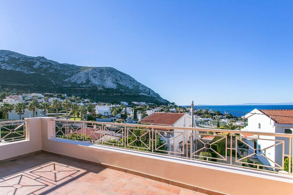 Day, Natural landscape, View (from property/room), Balcony/Terrace, Mountain view, Sea view