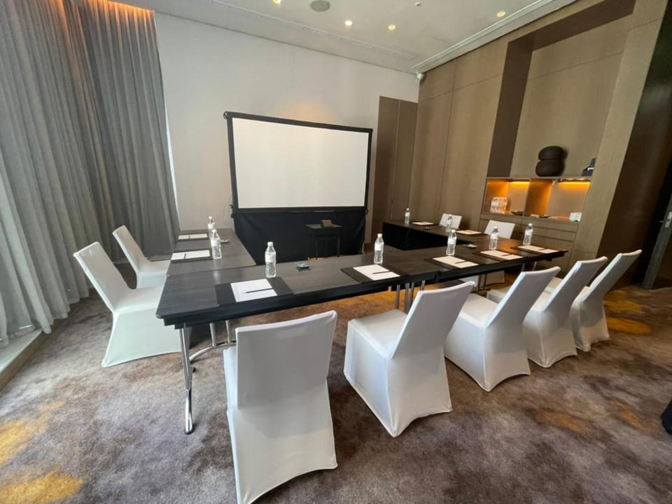 Meeting/conference room