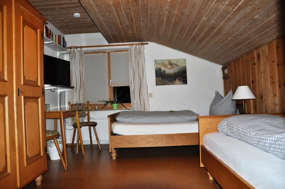 Pension Hirsch Inn in Tyrol