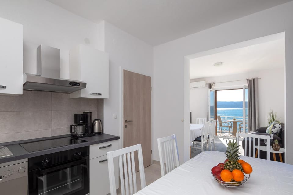 Dining area, Sea view