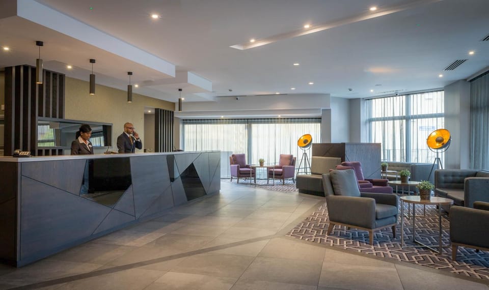 Staff, Lobby or reception, On site