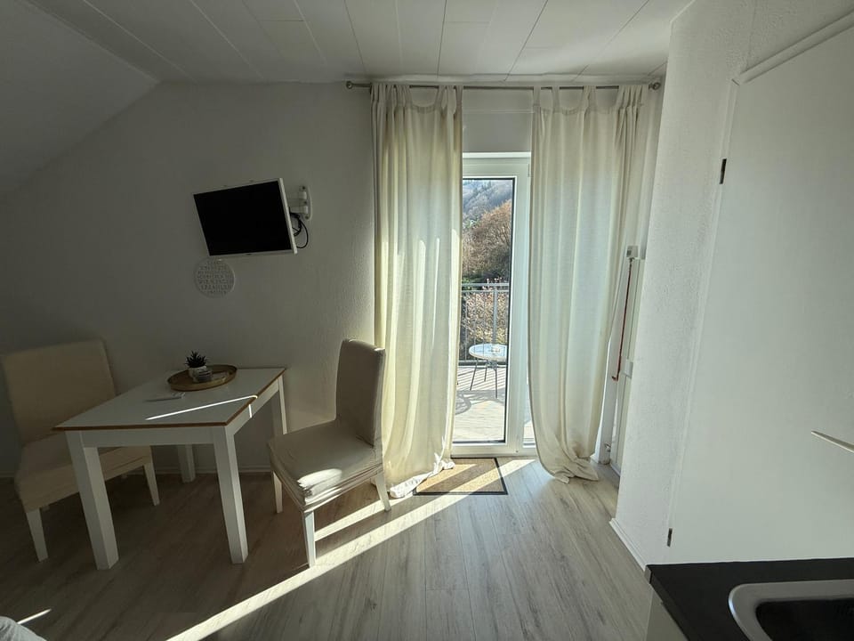 Communal lounge/ TV room, Seating area, Dining area