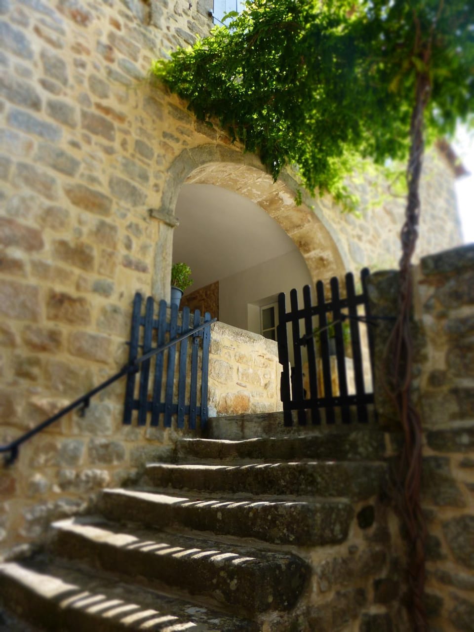 Facade/entrance, Balcony/Terrace