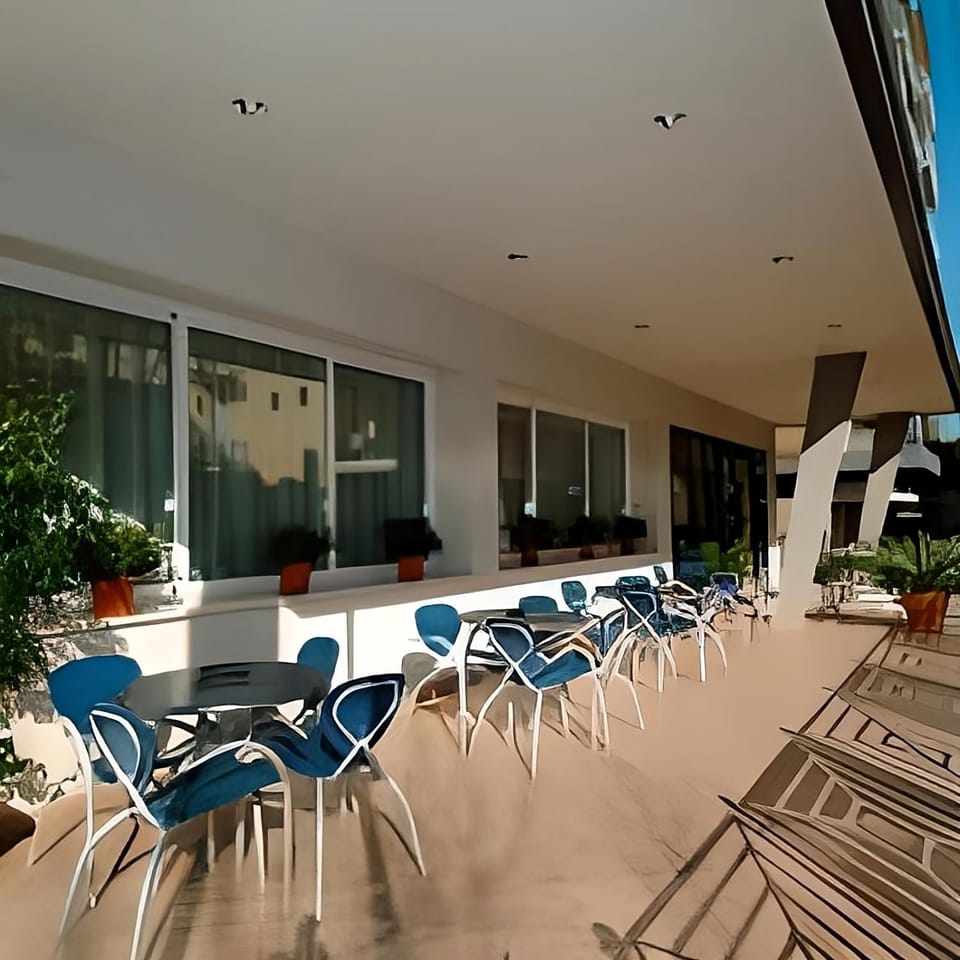 Property building, Balcony/Terrace