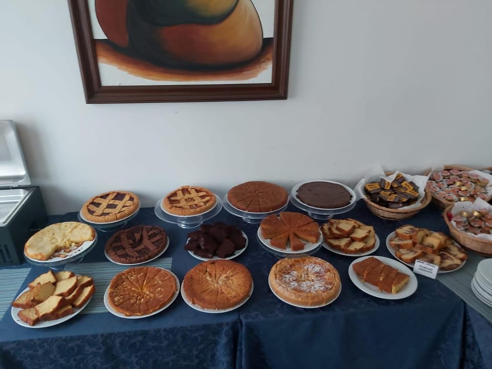 Food and drinks, Food, Buffet breakfast
