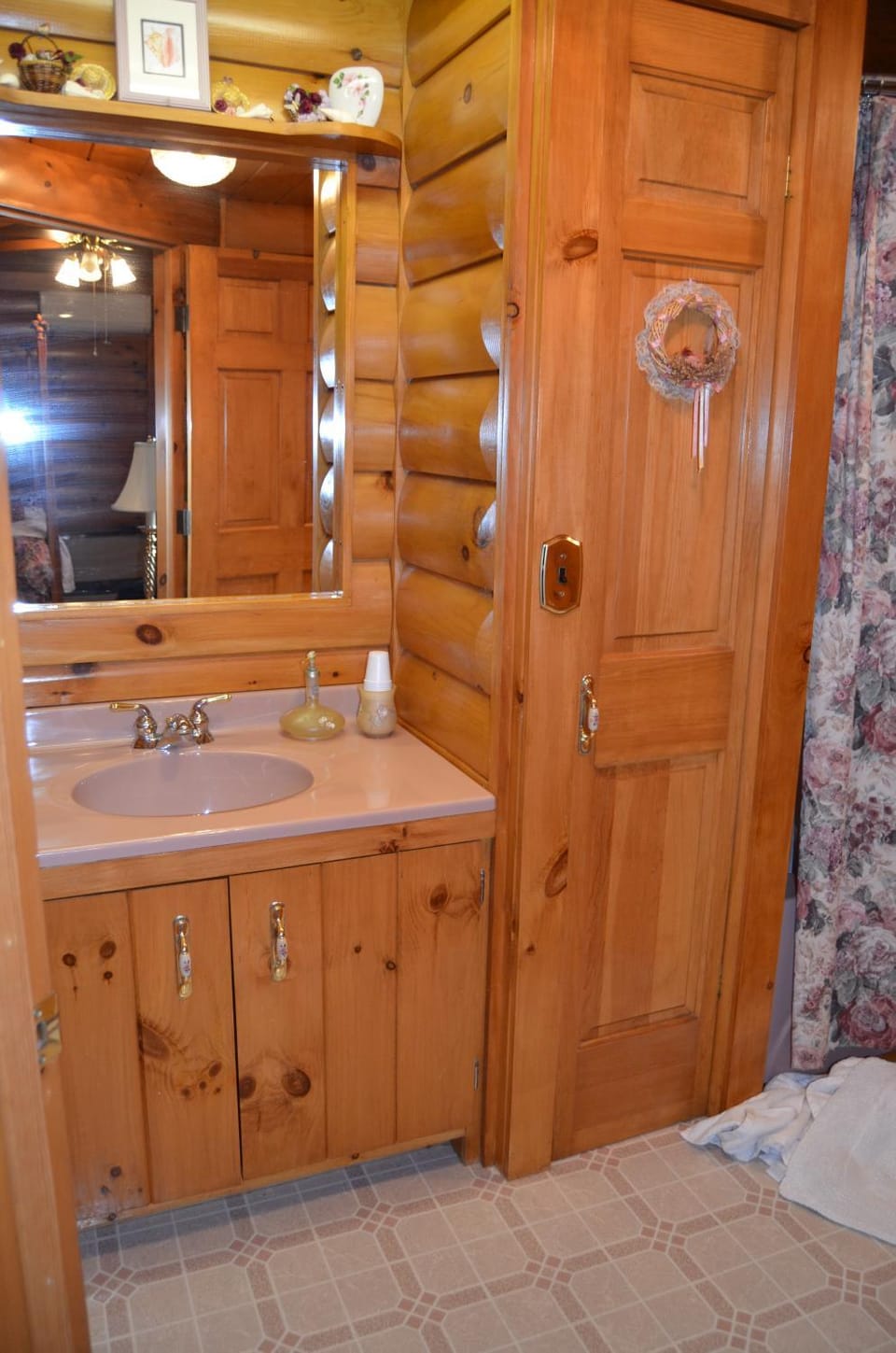Serenity On The Lake Apartment in Cayuga Lake