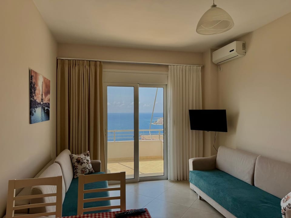 TV and multimedia, Living room, Sea view, air conditioner