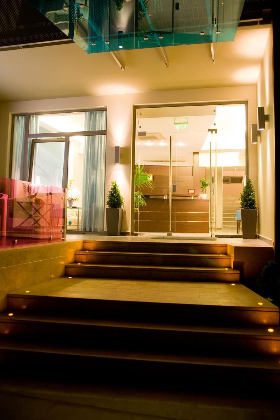 Facade/entrance