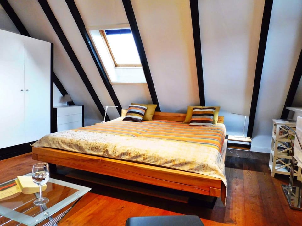 Decorative detail, Bedroom