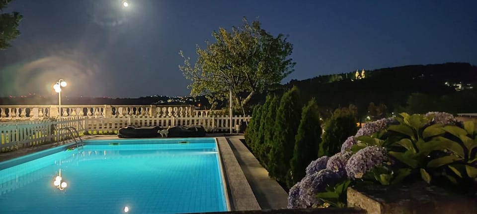 Swimming pool, Swimming pool, sunbed