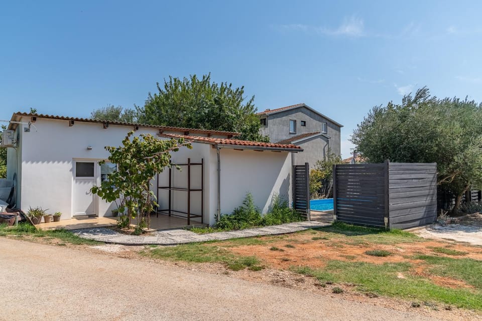 Haus Rita private Pool 4 person 2badroom Apartment in Istria County