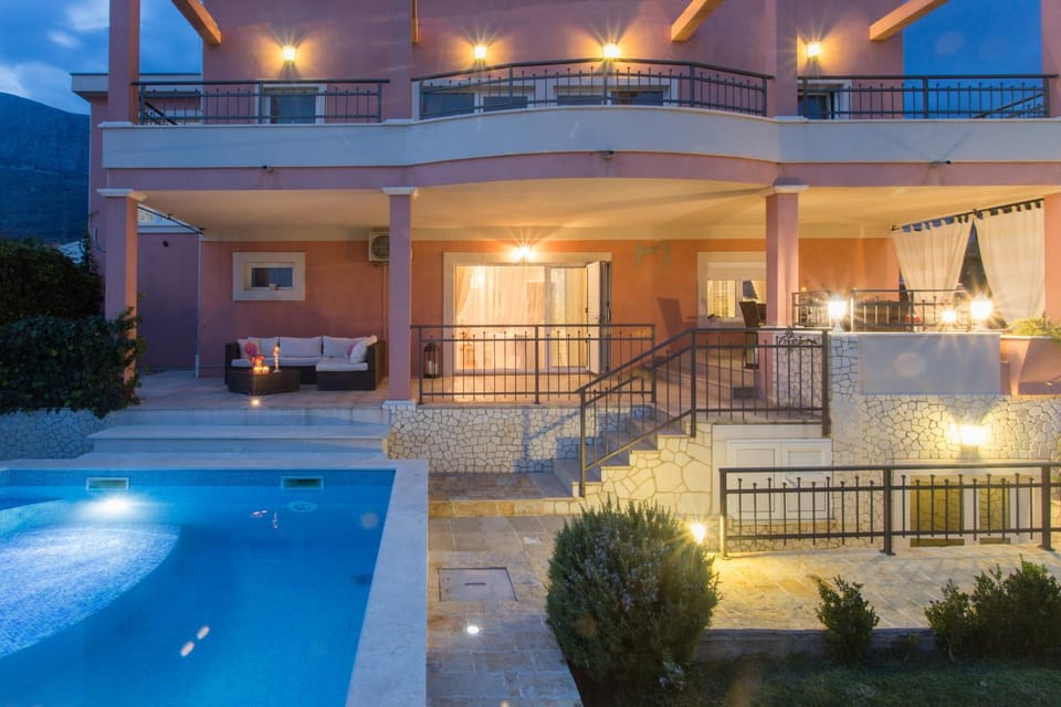 Patio, Balcony/Terrace