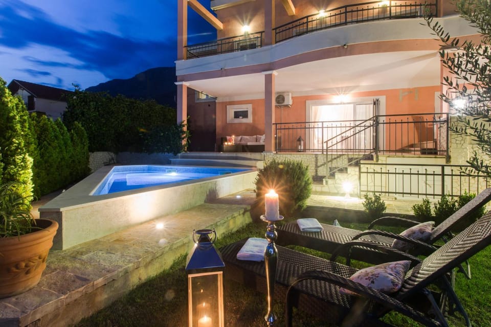 Night, Balcony/Terrace