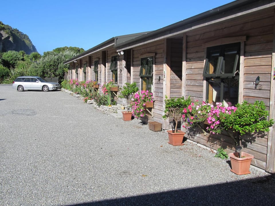 Property building, Parking