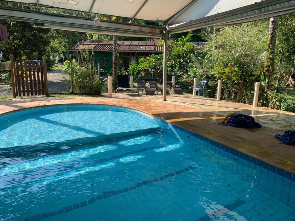 Alegria casa 3 dorms Cond Fechado churrasqueira piscina House in São Sebastião