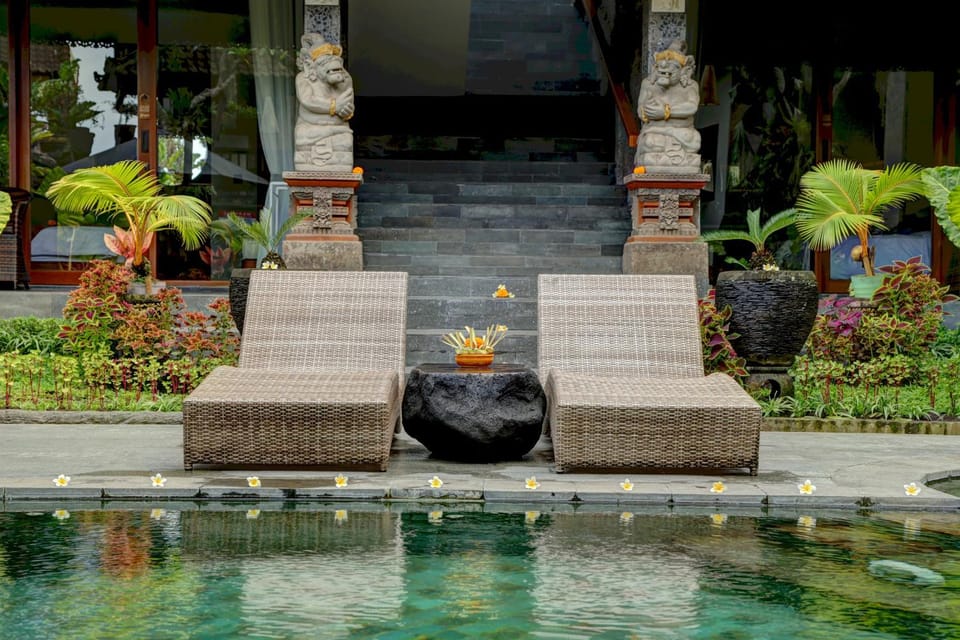 Property building, Day, Swimming pool