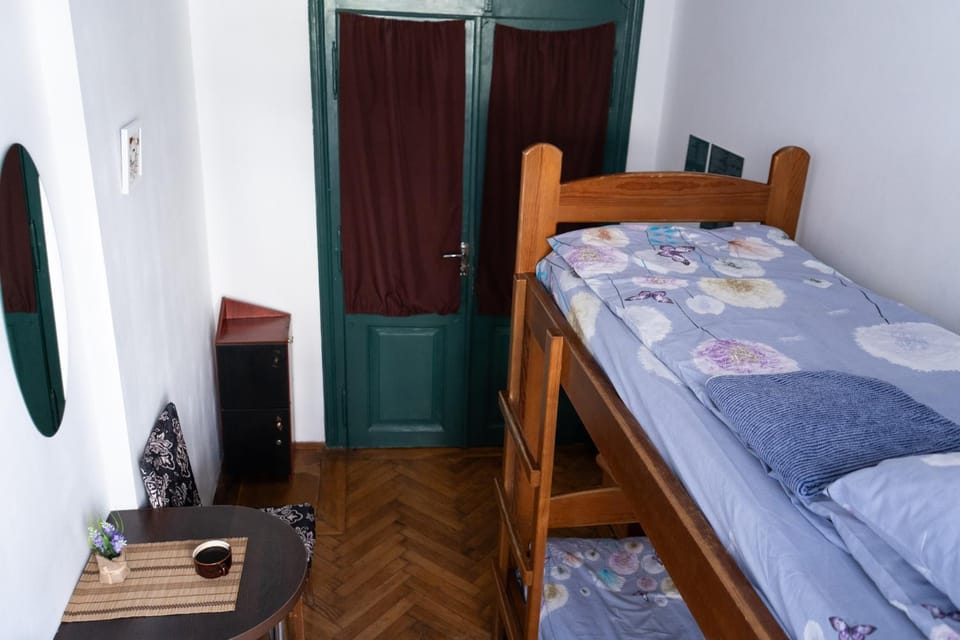 Bed, Photo of the whole room, Bedroom, bunk bed