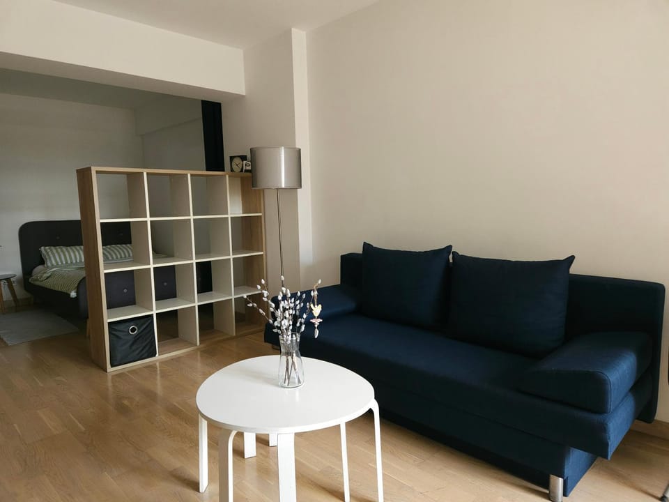 Library, Living room, Seating area