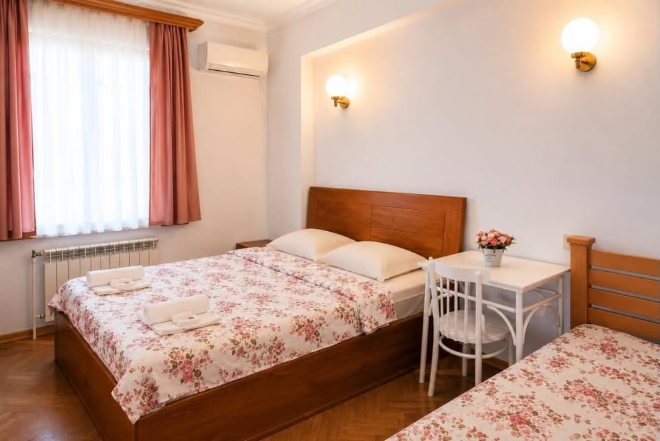 guest house Merci Bed and Breakfast in Tbilisi, Georgia