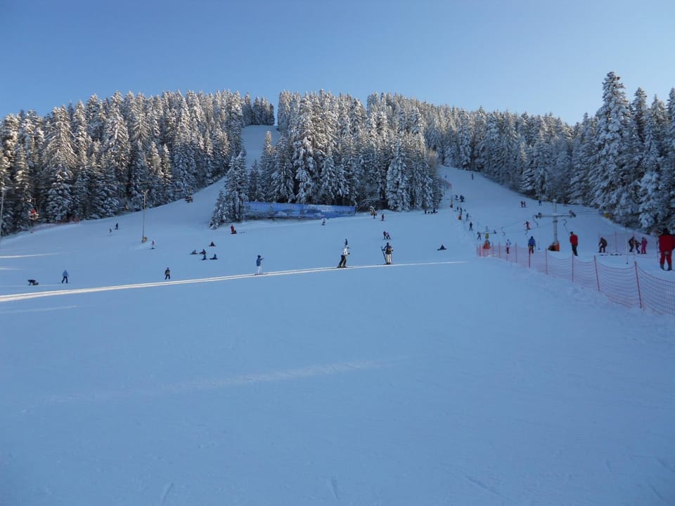 Ski School, Skiing