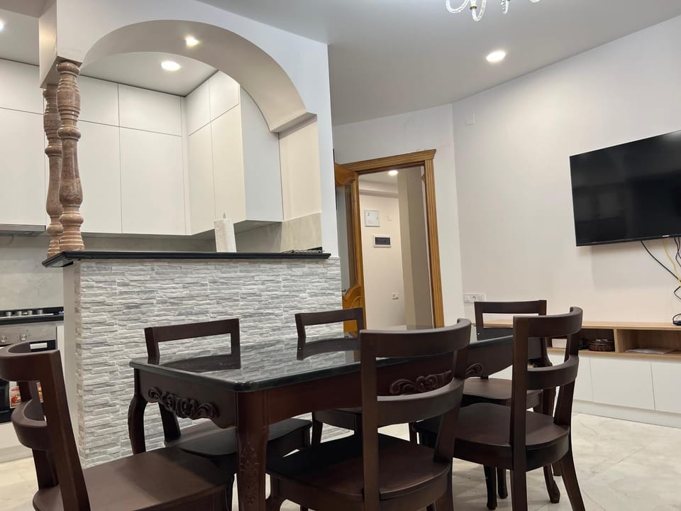 Living room, Dining area