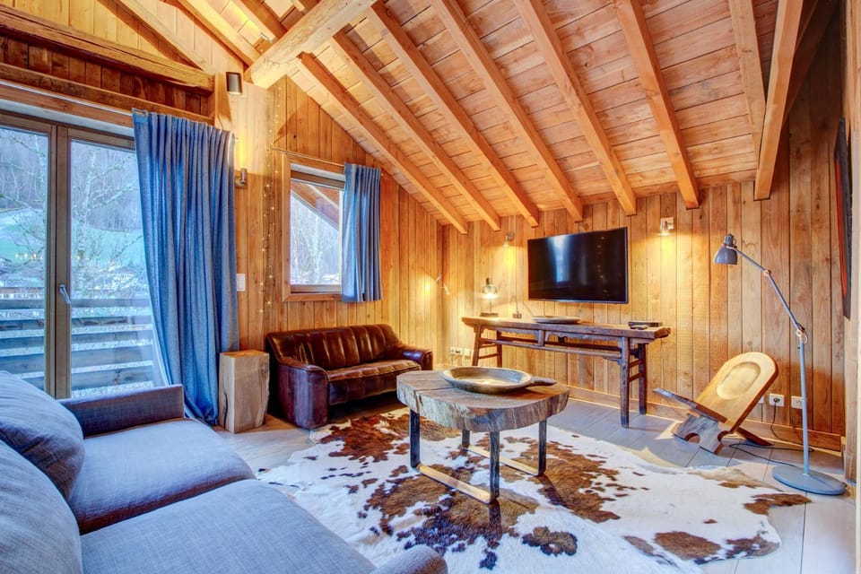 Communal lounge/ TV room, TV and multimedia, Living room, Seating area