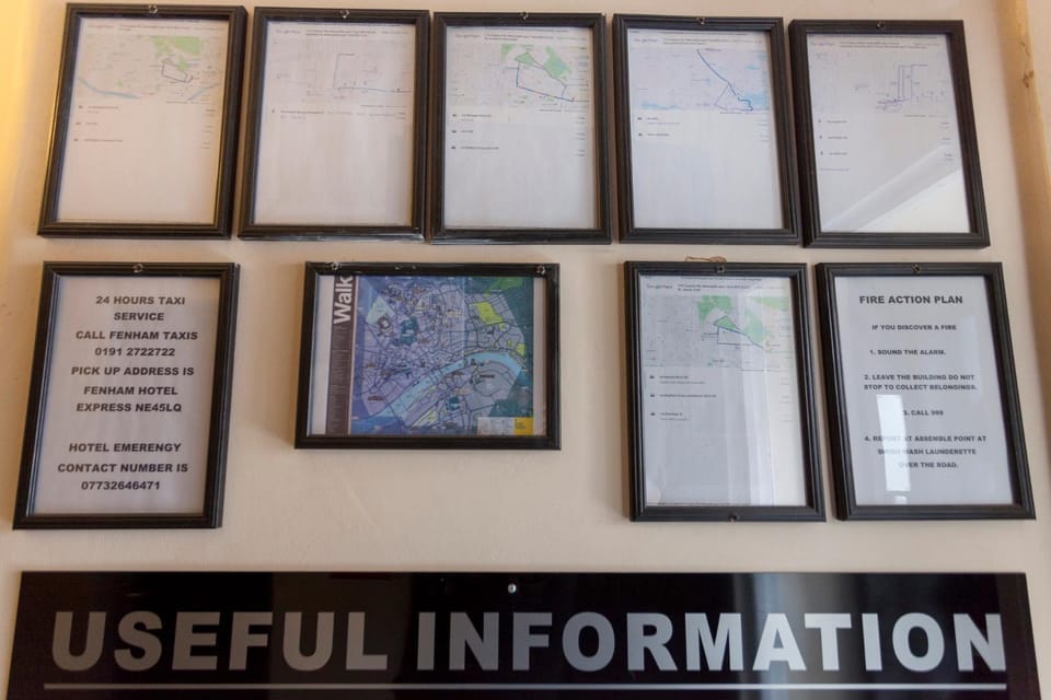 Nearby landmark, Restaurant/places to eat, Neighbourhood, On site, Supermarket/grocery shop