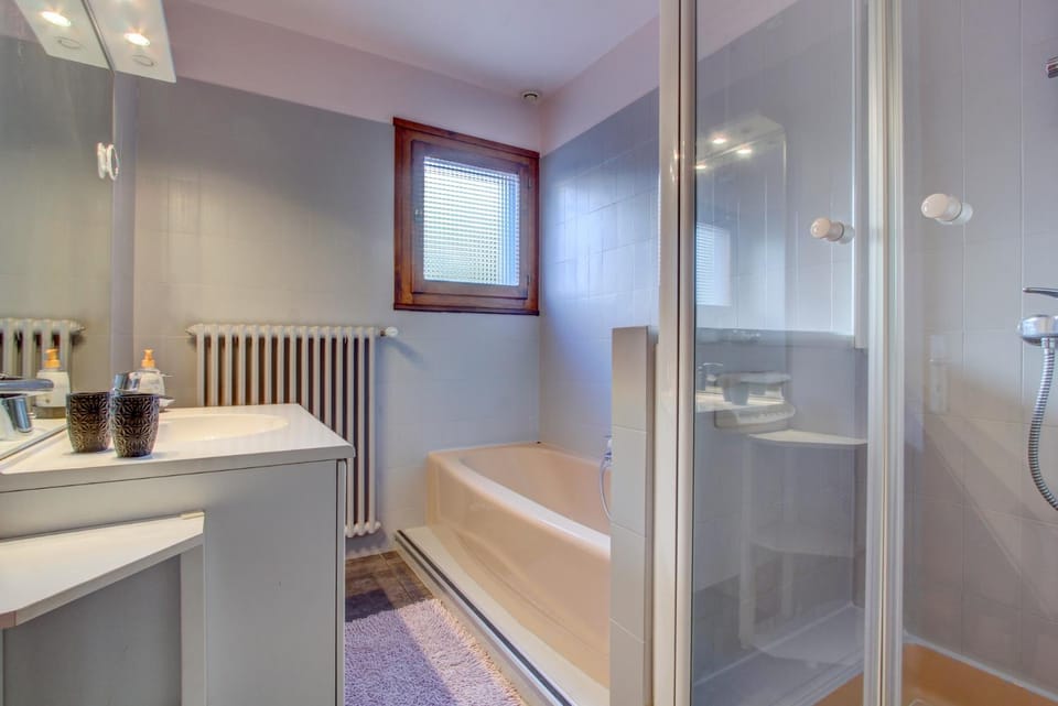 Shower, Bathroom, Bath