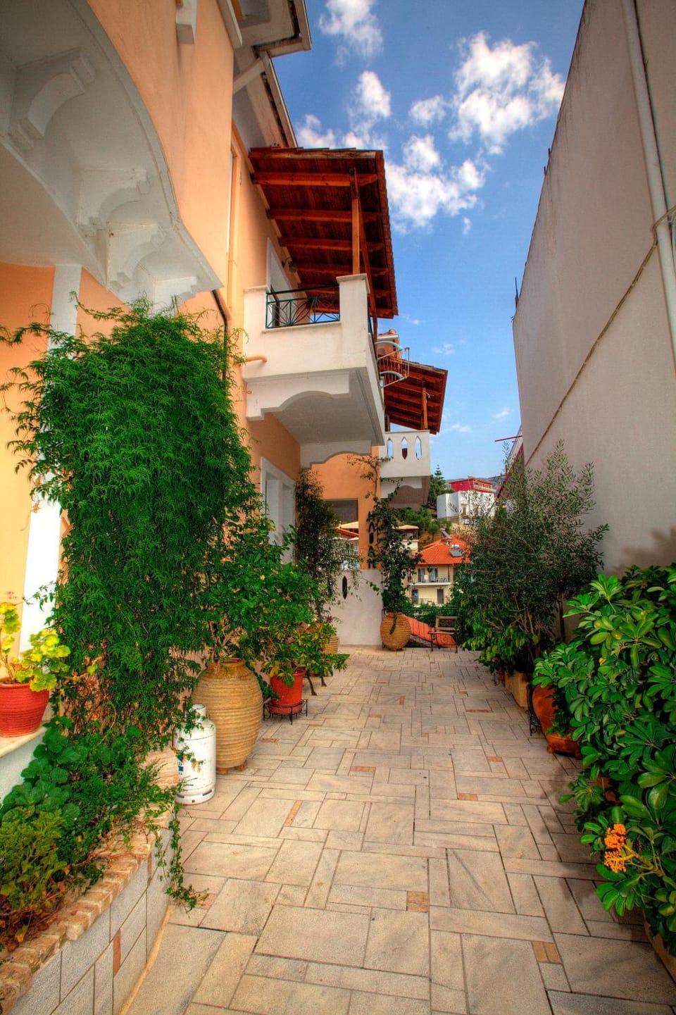 Property building, Facade/entrance