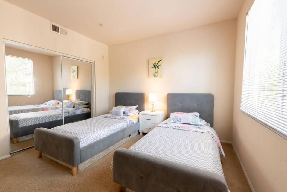 EASE Premier Suites - Venice Apartment in Marina del Rey