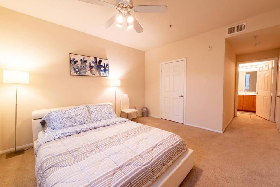 EASE Premier Suites - Venice Apartment in Marina del Rey