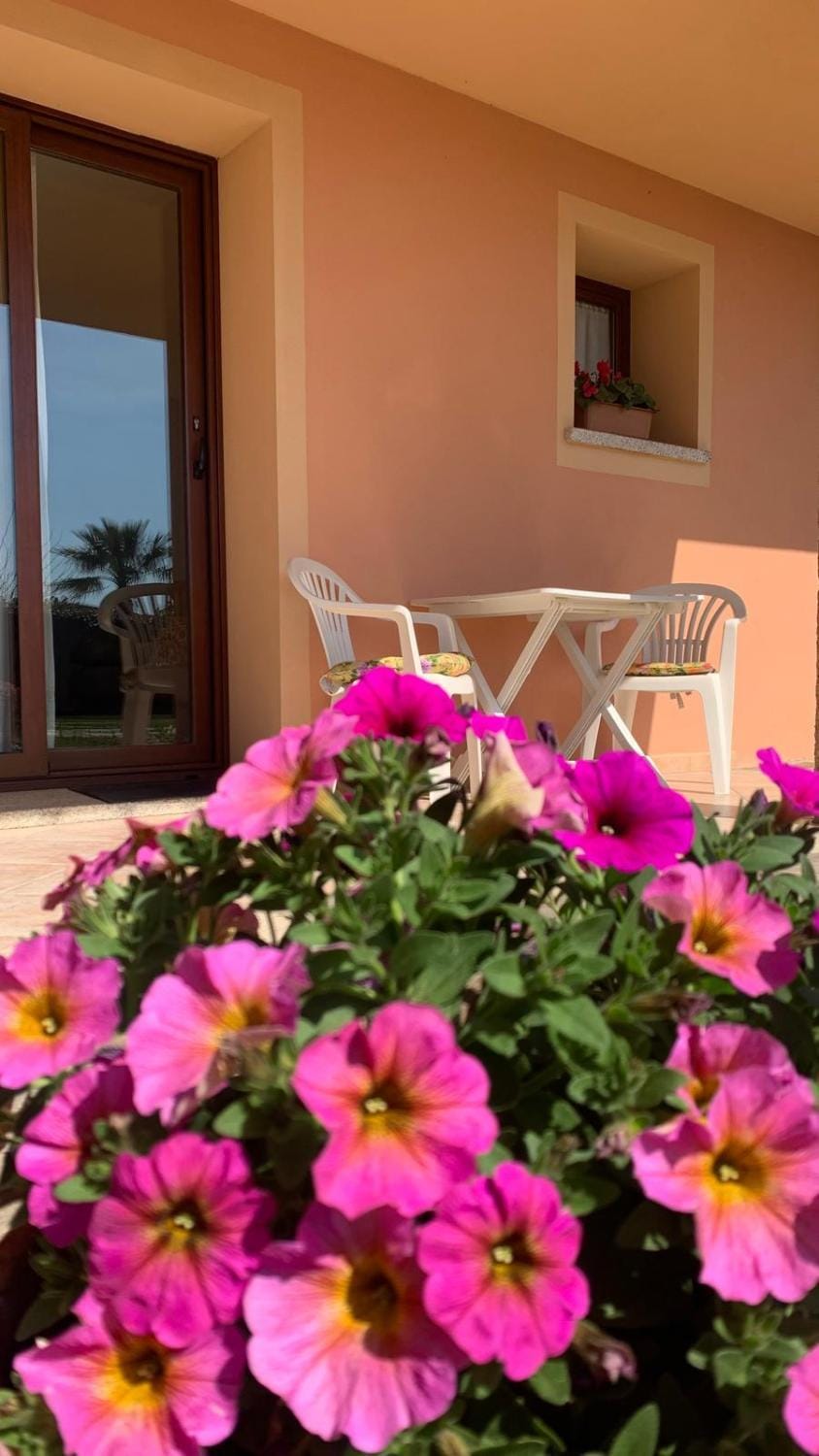 Garden, View (from property/room), Balcony/Terrace, Dining area, Garden view