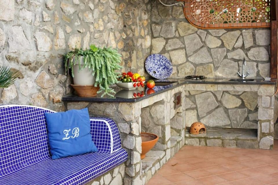 BBQ facilities, stove