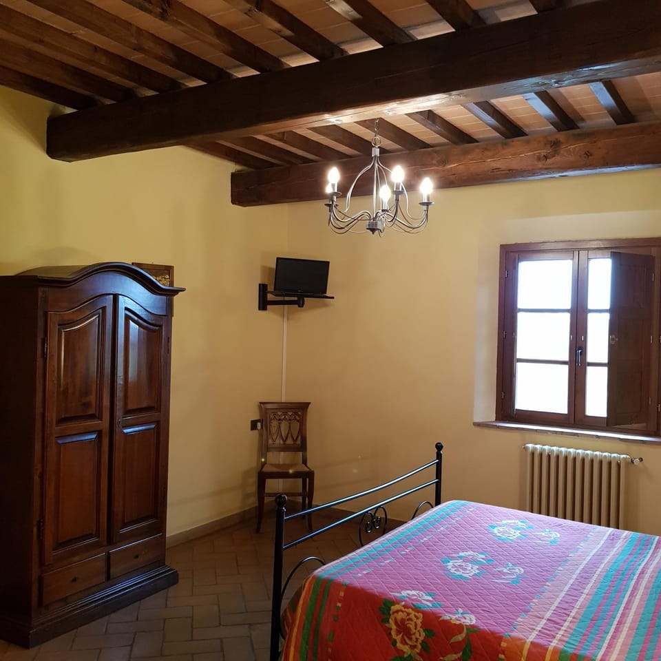 Agriturismo Colleoli Farm Stay in Tuscany