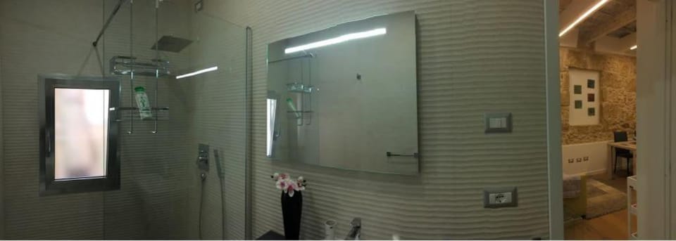 Steam room, Bathroom