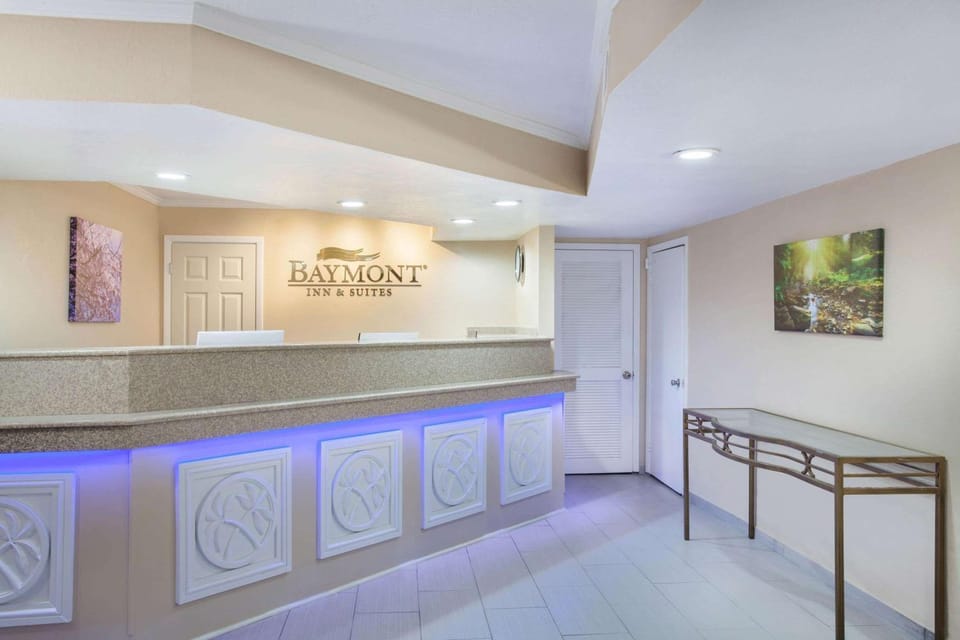 Lobby or reception, On site