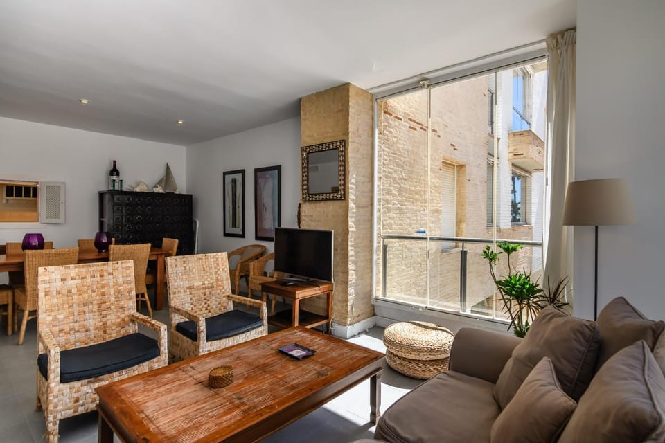 Communal lounge/ TV room, Living room